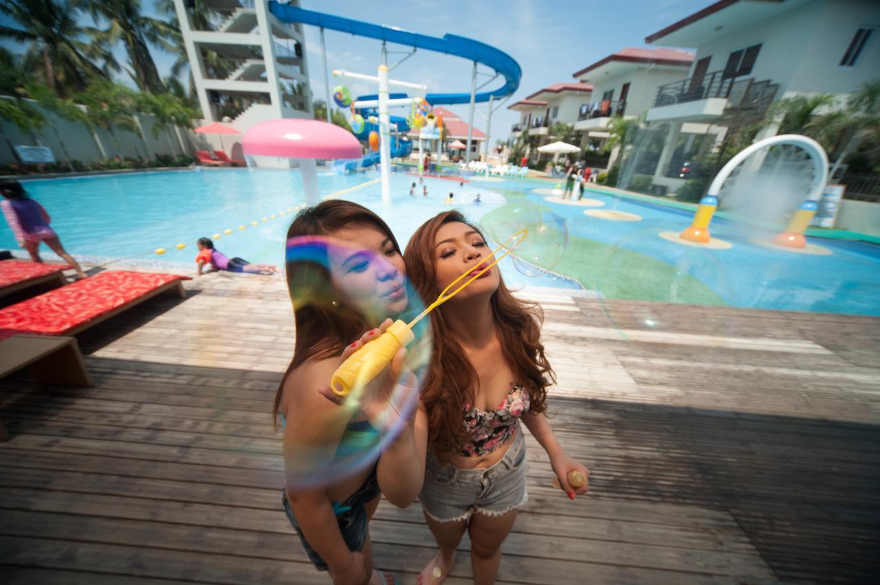Cml Beach Resort & Waterpark Lemery Kültér fotó